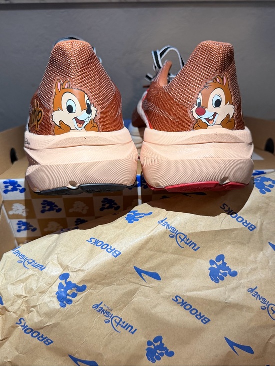 Brooks Shoes - Brooks Chip 'n' Dale Running Shoes - Rust & Blush Pink